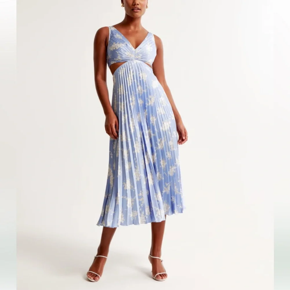 Abercrombie & Fitch Elegant Blue Pleated Cutout Maxi Dress Size Small Tall